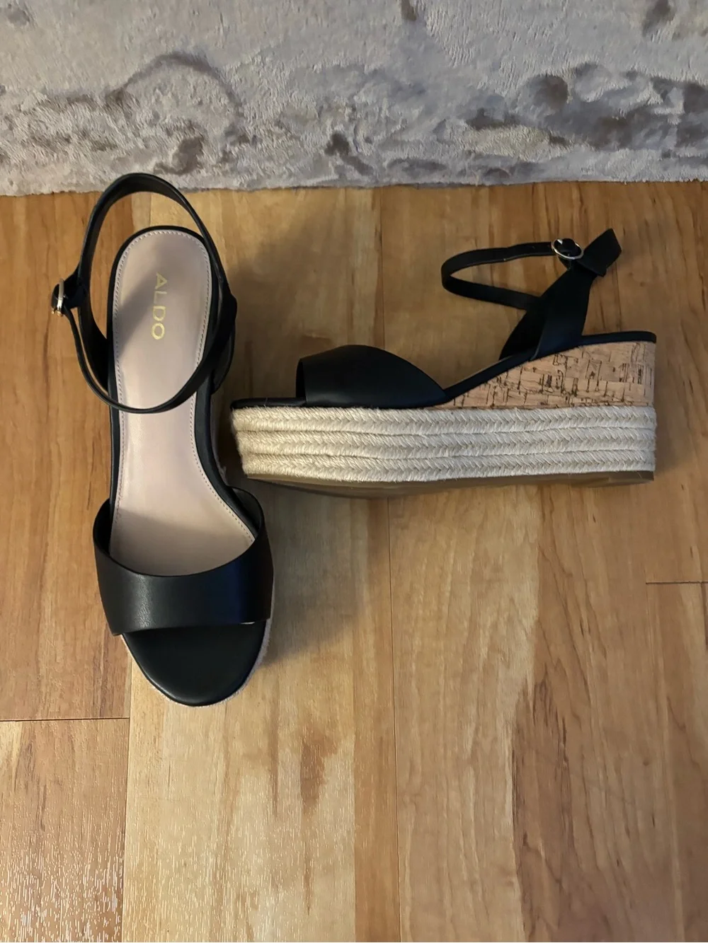 Aldo Laressa Black Platform Sandals with Ankle Strap Women’s Size 8.5